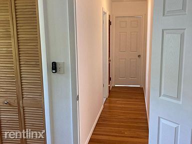 Building Photo - 3 br, 2 bath House - 834 Partridge Run