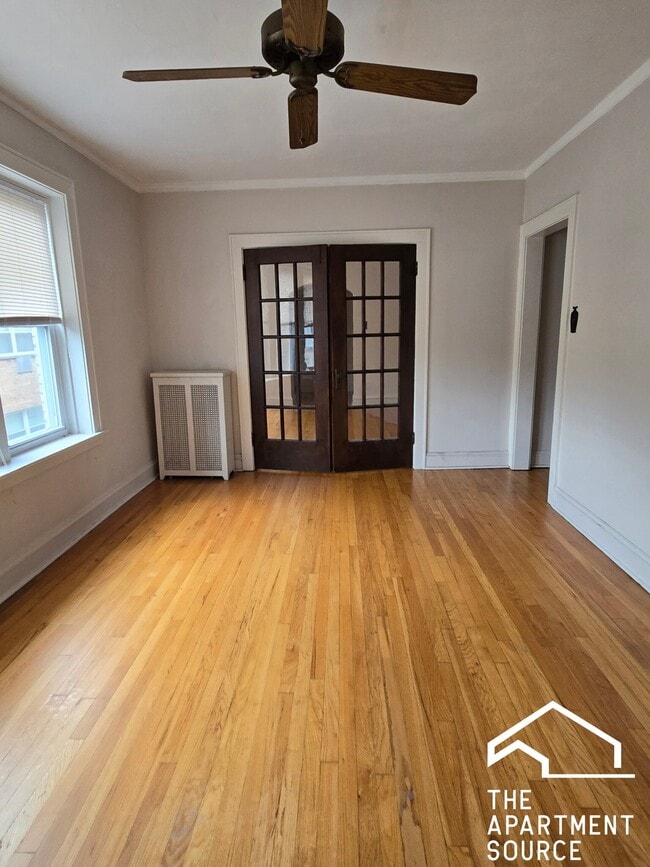 Photo - 1936 W Estes Ave Apartment