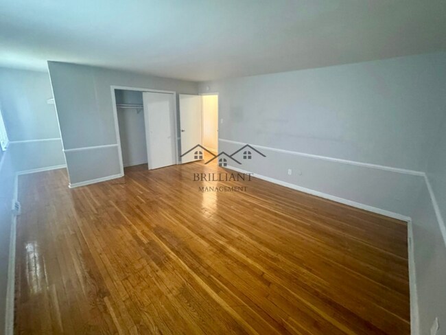 Foto del edificio - 5241 Boy Scout Rd