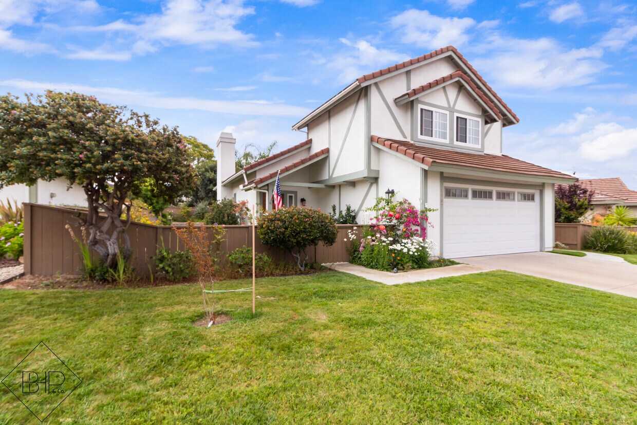 Front View - 1987 Willow Ridge Dr
