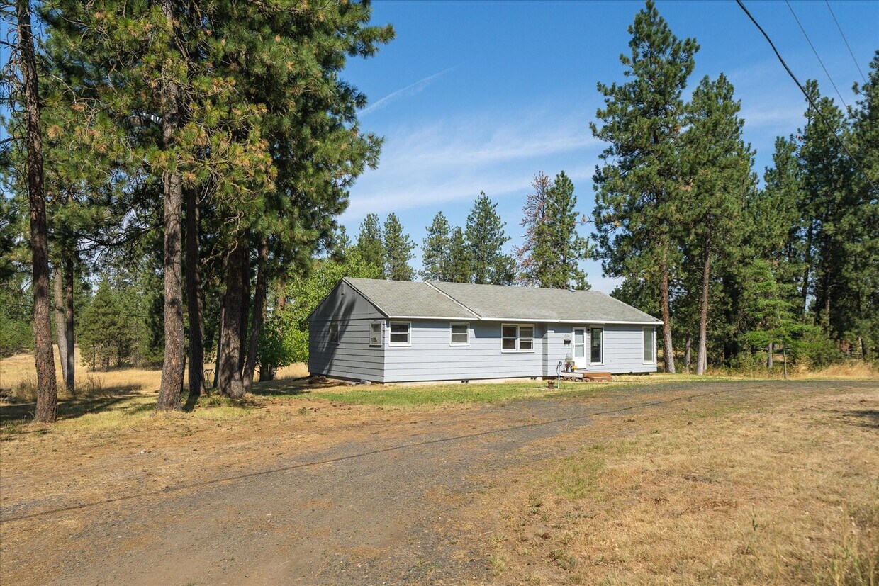 17114 S Bluebird Rd, Cheney, WA 99004 House for Rent in Cheney, WA