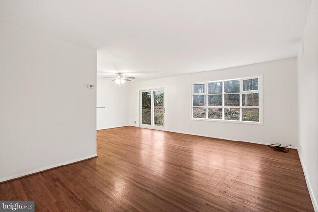 Building Photo - 4209 Braeburn Dr