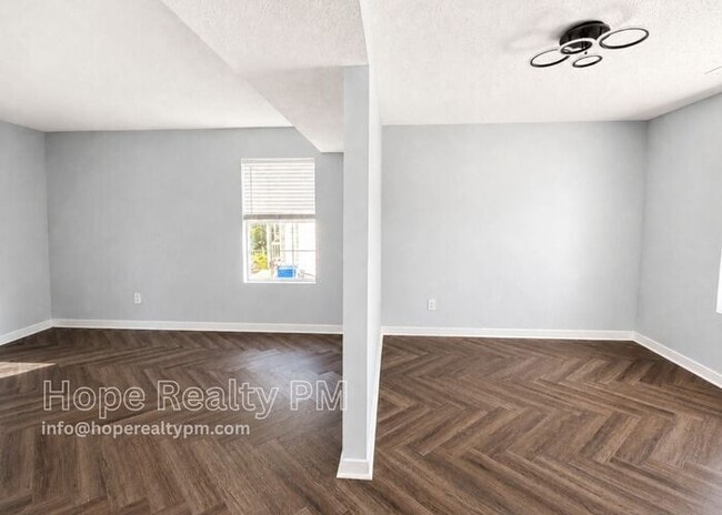 Building Photo - 3511 Silver Oak Ct