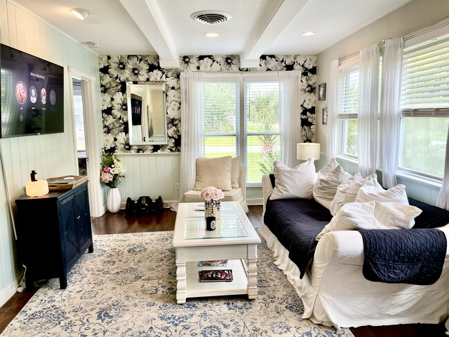 Foto del edificio - 3319 W Paul Ave