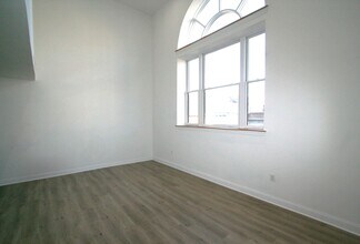 Building Photo - 769 Montgomery St