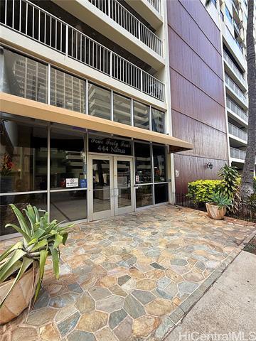 Building Photo - 444 Nahua St