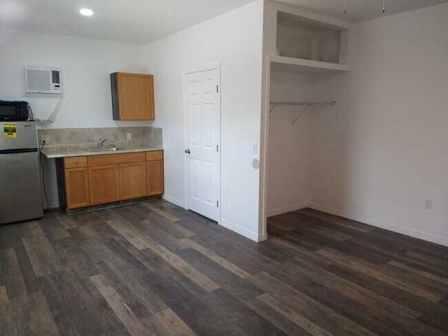 Building Photo - 1488 Tallahassee Blvd