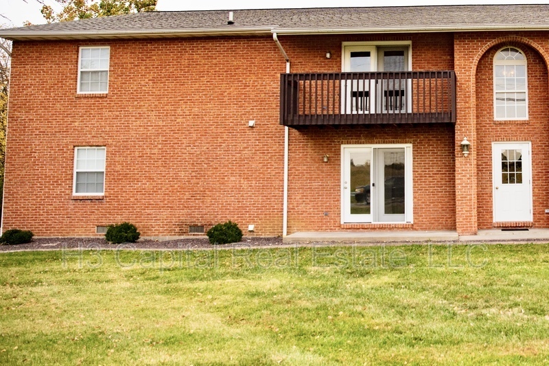 130 Brookview Dr Unit 3, Red Bud, IL 62278 Condo for Rent in Red Bud