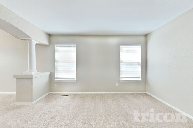 Foto del edificio - 4836 Ireland Ct