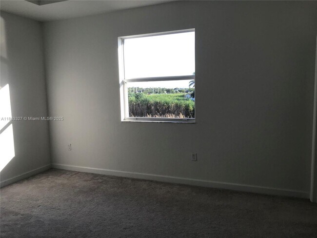 Foto del edificio - 29236 SW 163rd Ct