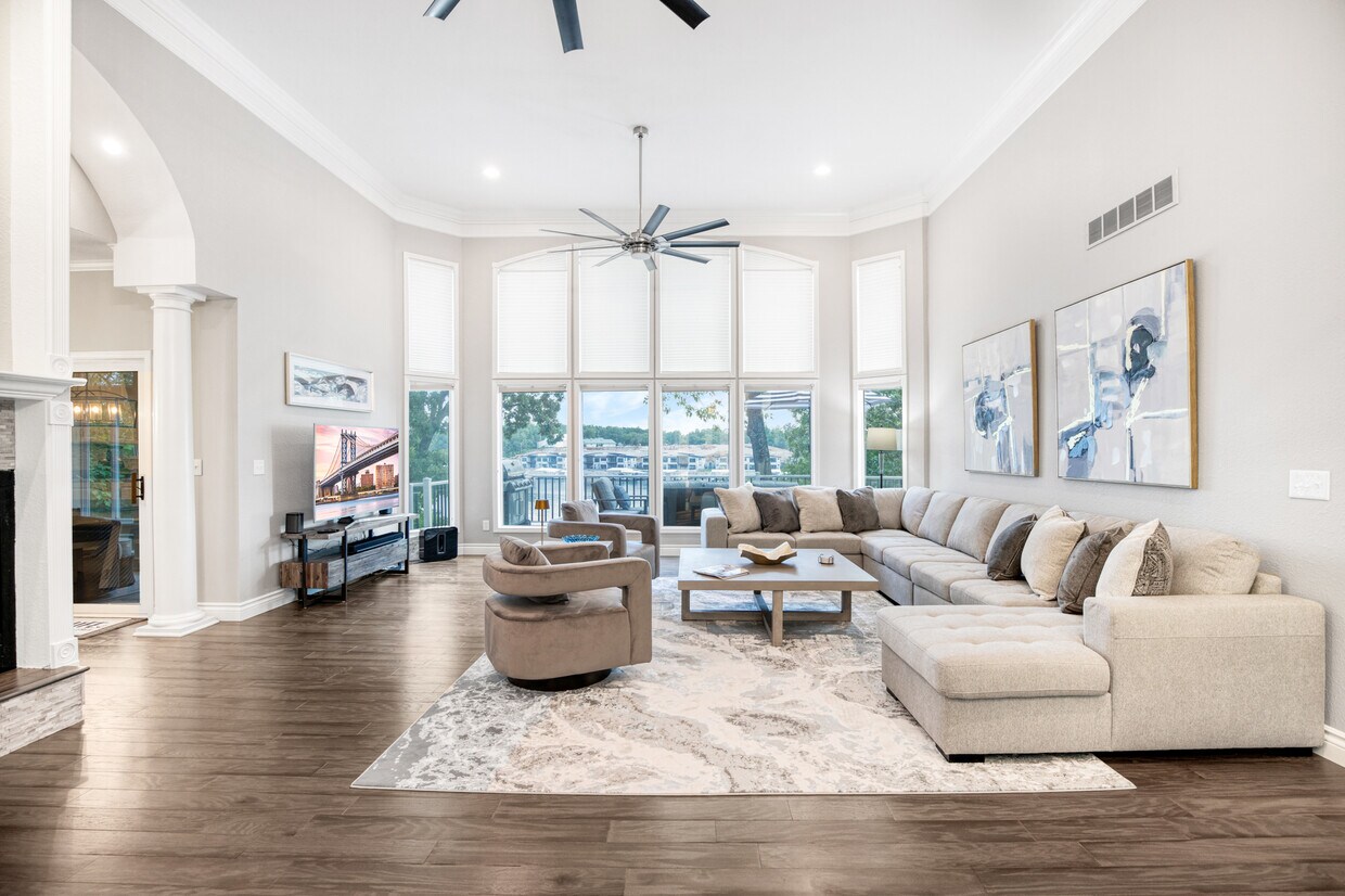 Foto principal - 1186 Grand Cove Rd