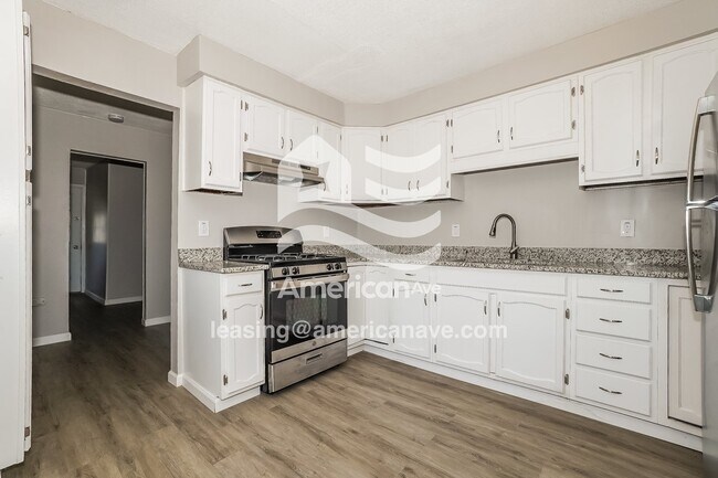 Building Photo - 1583 Breiding Rd