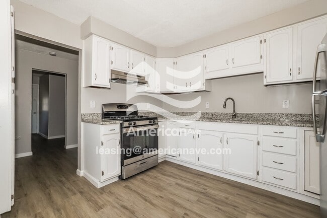 Foto del edificio - 1583 Breiding Rd