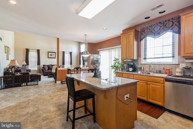 Foto del edificio - 20 Meadow Run Rd