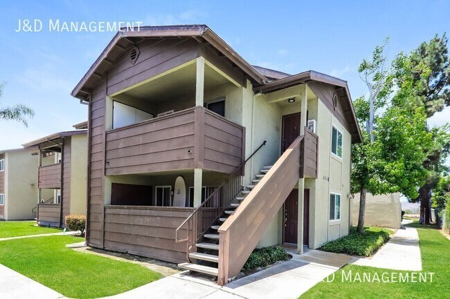 Building Photo - 521 Calle Montecito