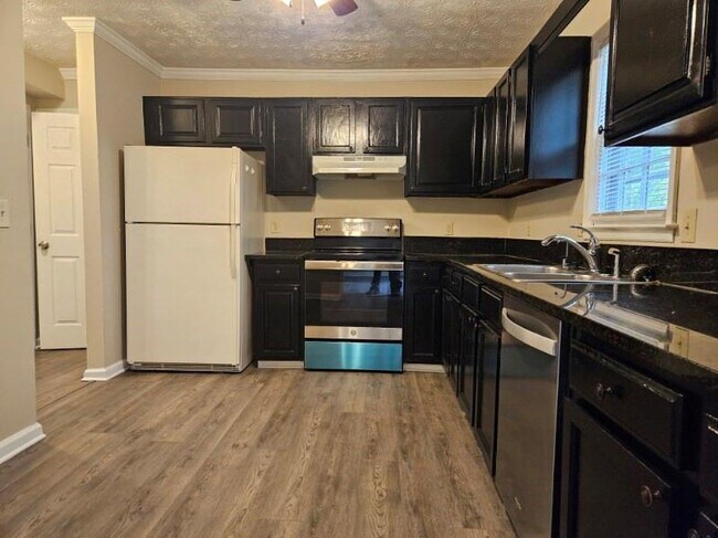 Building Photo - 2808 Pine Meadow Dr