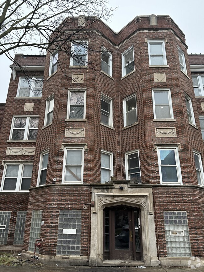 Jackson Park Highlands Apartments for Rent with a Living Room Chicago