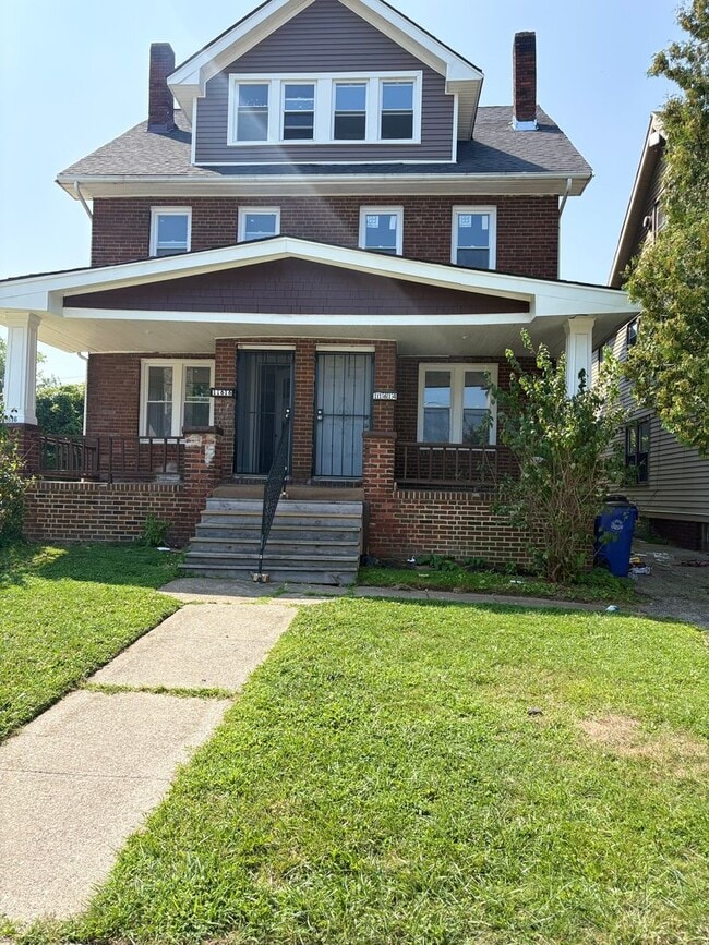 Building Photo - 11616 Durant Ave