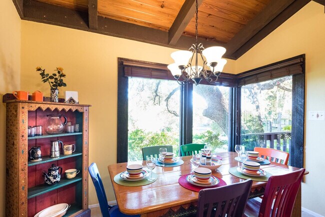 Foto del edificio - 2307A Trailside Dr