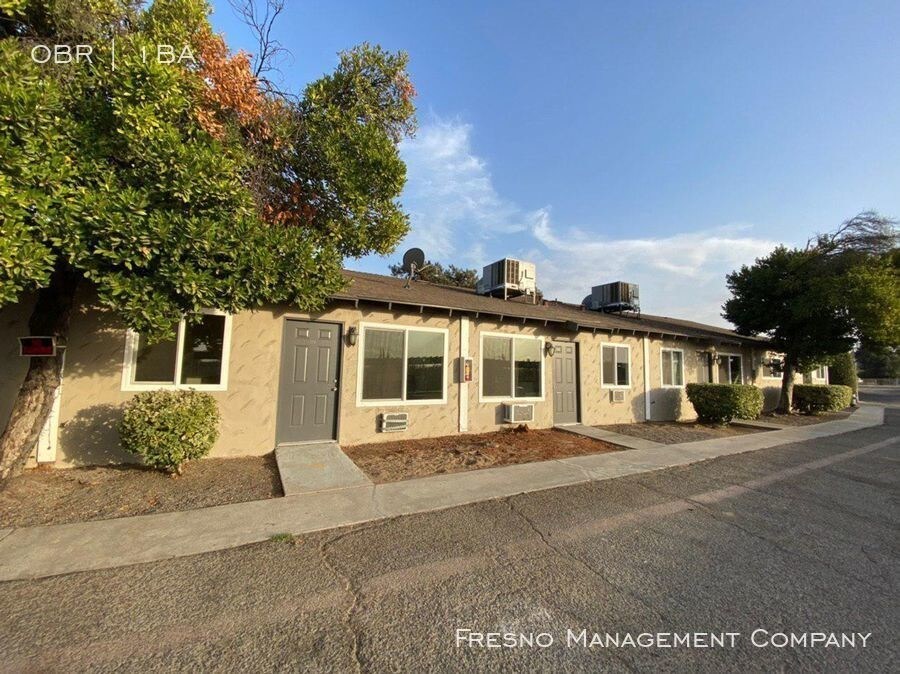 Primary Photo - Beautiful Large Studio Near Hwy 168!