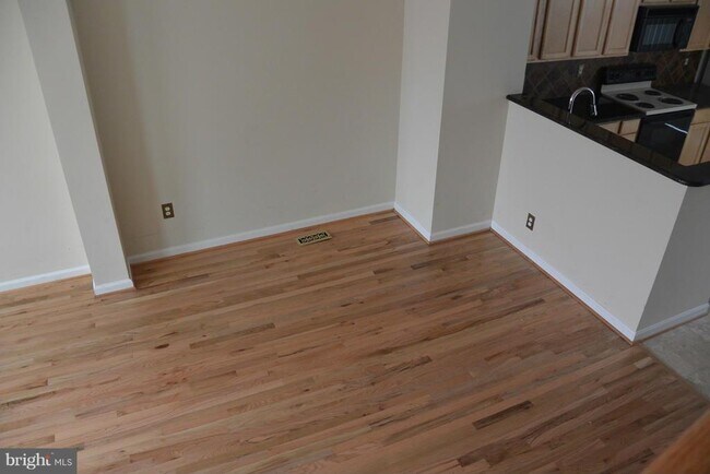 Foto del edificio - 5302 Chieftain Cir