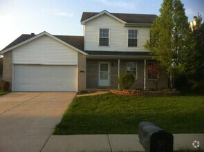 Building Photo - 5207 Lindenwood Cir