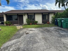 Building Photo - 4756 SW 136th Pl