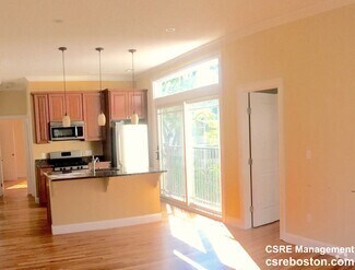 Building Photo - 75 Beechcroft St
