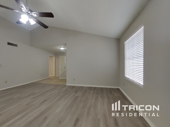 Foto del edificio - 13352 N 77th Ave