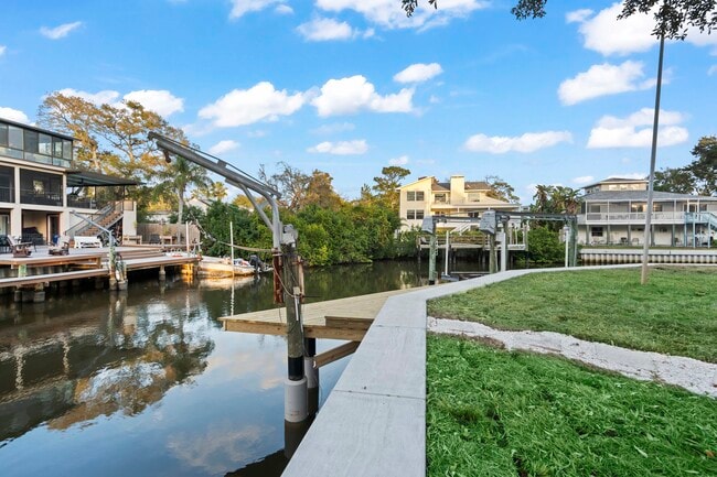 Building Photo - 4857 Hummingbird Trail