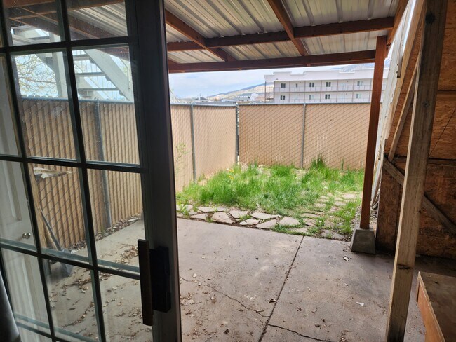 Foto del edificio - 99 N 1850 W