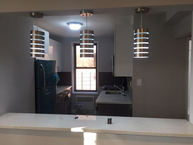 Foto del edificio - 2425 Nostrand Ave