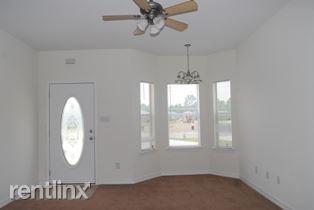 Building Photo - 3 br, 2 bath Duplex - 5431 Quail Creek Cir