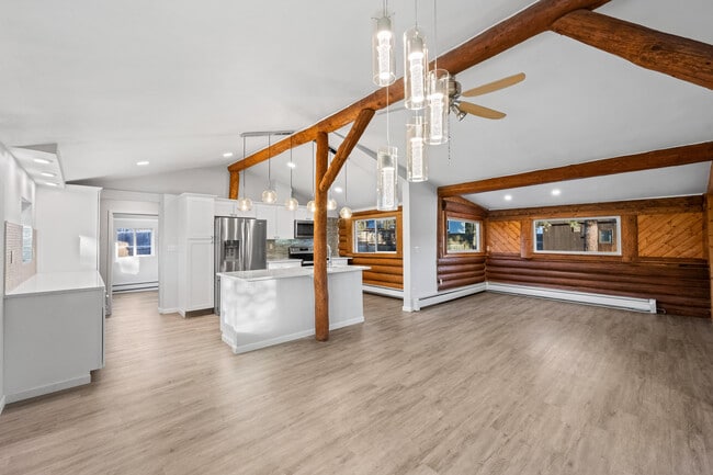 Building Photo - 17 Anna Ave