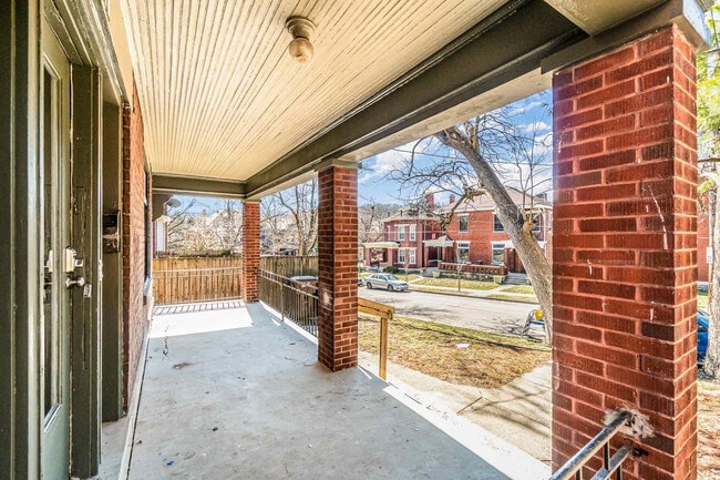 Foto del edificio - 2218 Scott St