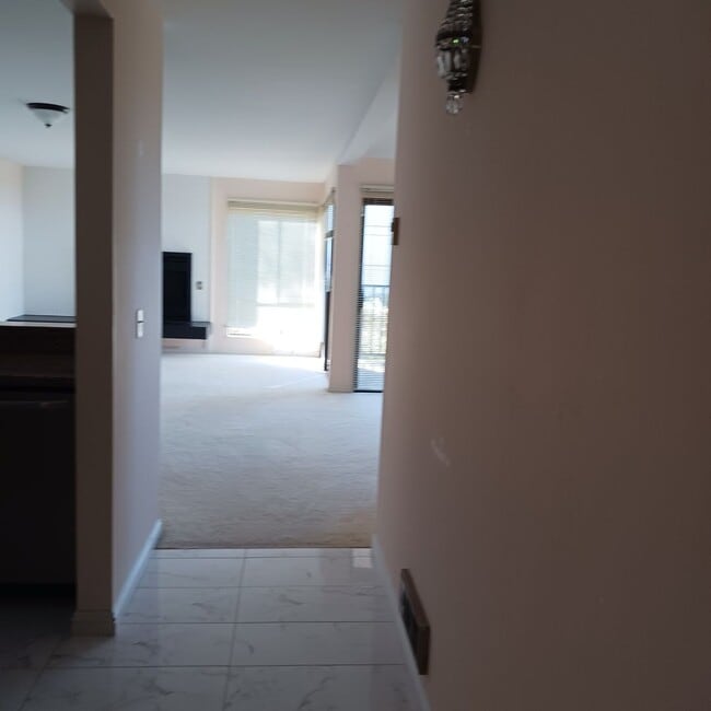 Building Photo - Great Condo Pebble Beach with Ocena Views