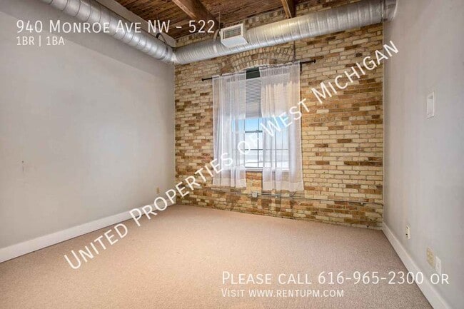 Building Photo - Available Now | Stunning 1 Bed 1 Bath Cond...