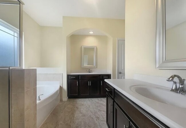 Building Photo - 1038 Spacious Skies Ln