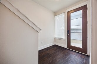 Building Photo - 2401 Crawford St