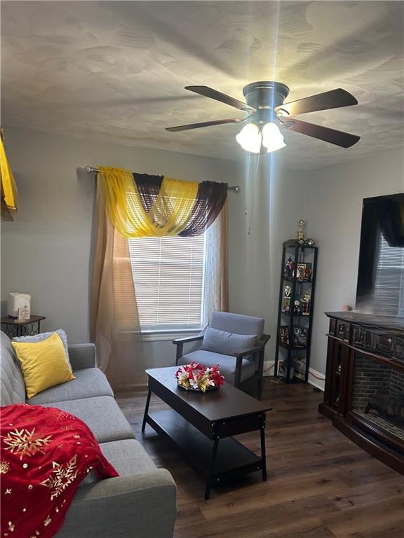 Foto del edificio - 196 Francis Ave