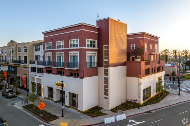 Back Aerial View - 5671-5699 Bay St