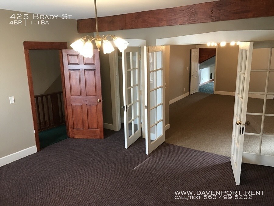 Foto principal - 425 Brady St