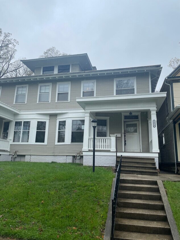 Primary Photo - 2414 Webster St