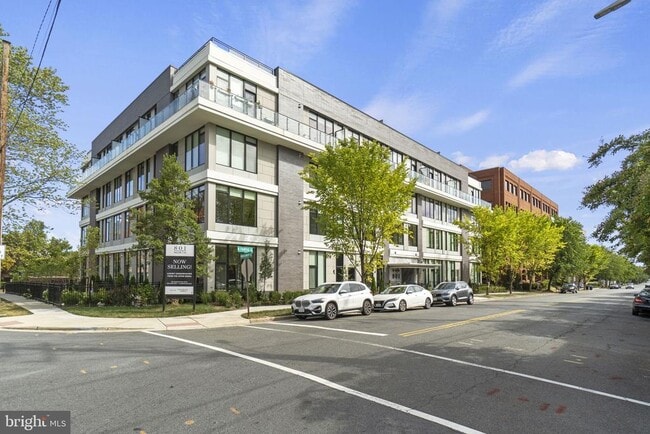 Building Photo - 801 N Fairfax St
