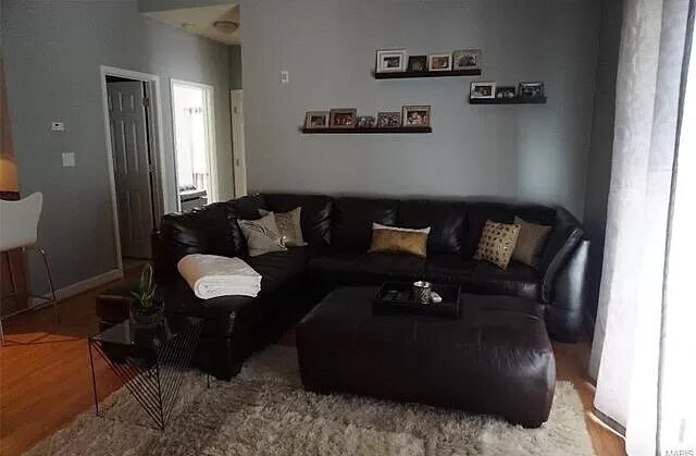 Living Room - 845 Forest Ave