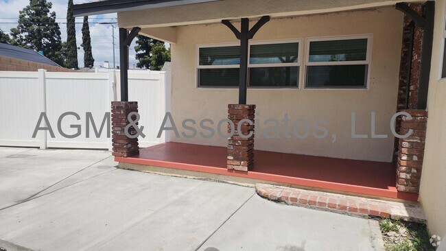 Building Photo - 11042 Genesta Ave