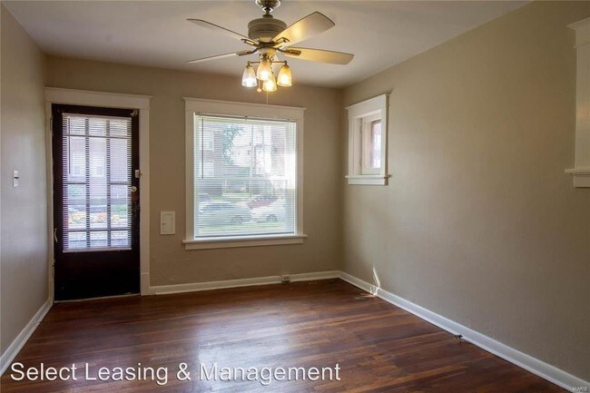 Building Photo - 4240-4240 Lawn Ave