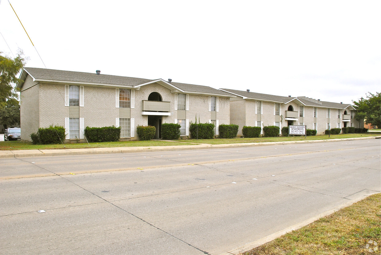 Foto del edificio - Hurst Estates