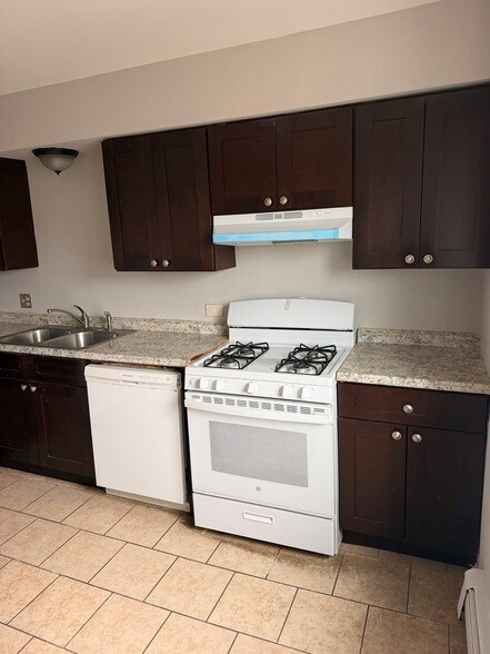 Foto del edificio - 10479 Dearlove Rd