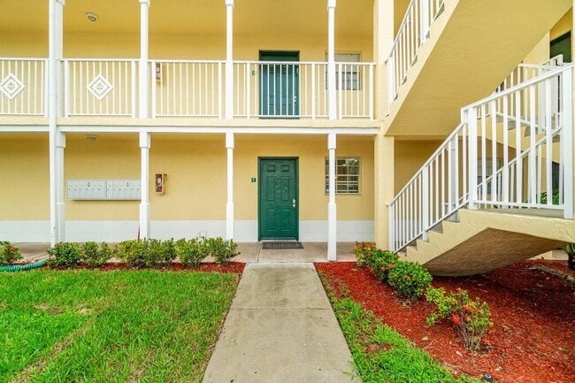 Building Photo - 6324 Costa C Dr